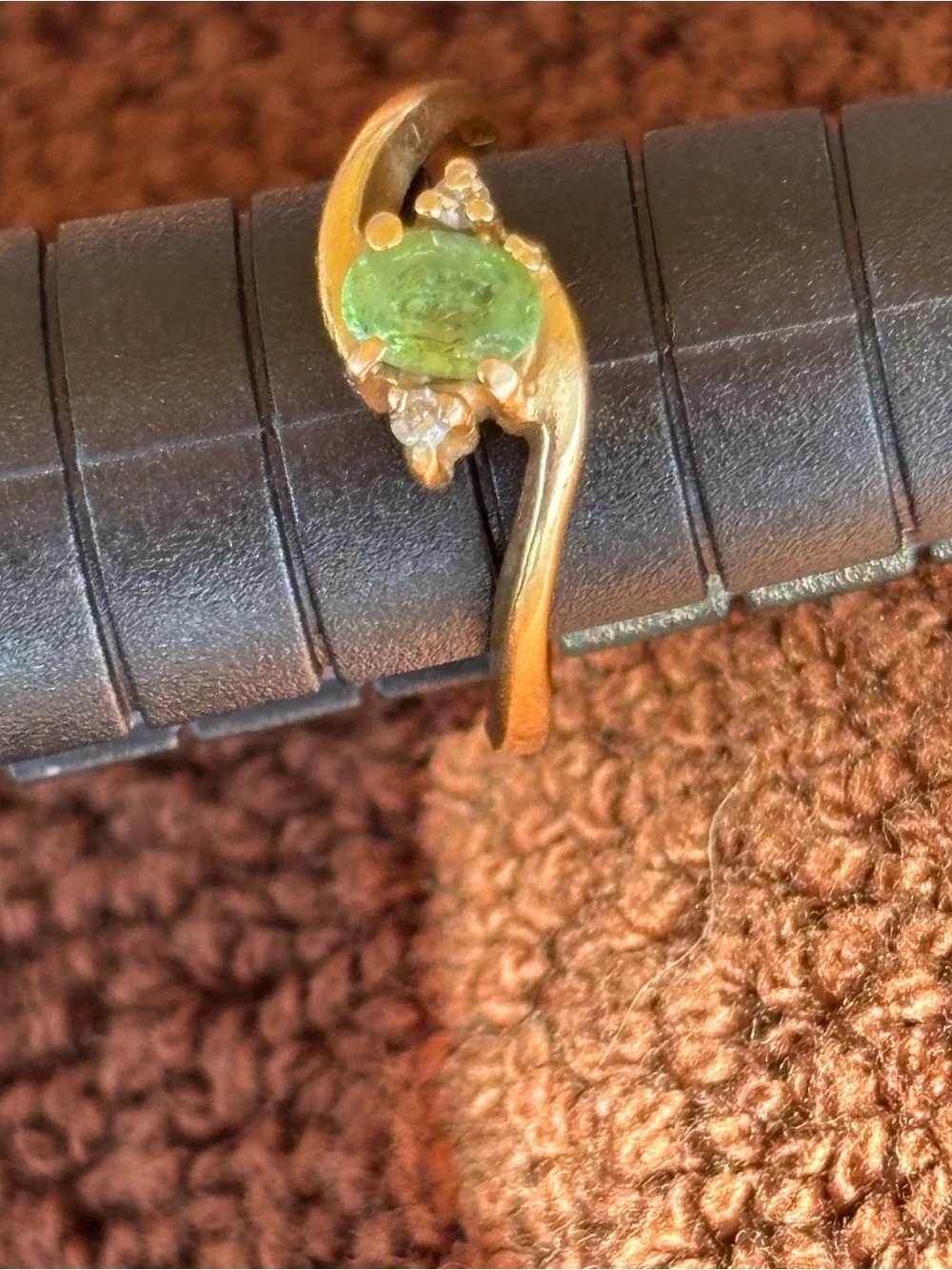 Girl’s 14K Green Gemstone Twist Ring - girl’s birthstone ring. Size 2.5